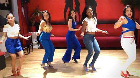 Mujeres Bailando Bachata Women In Bachata Youtube