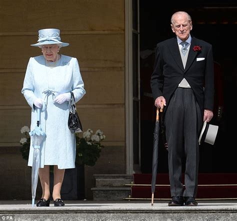 Queen And Duke Of Edinburgh Host Palace Garden Party Daily Mail Online