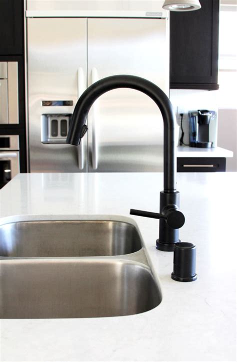 Stylish black finish 360 degrees rotatable drip free high arch kitchen faucet will make your kitchen. Black is the New Black - Design Milk