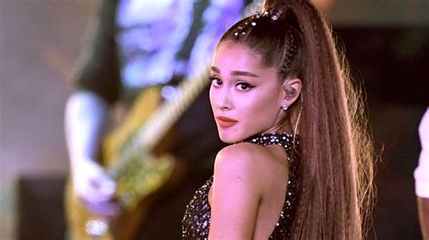 Ariana Grande Tells Fans Shes ‘in So Much Pain And ‘so Sick Before