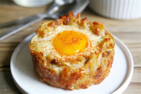 Baked Eggs In Hash Brown Cups The Tasty Bite