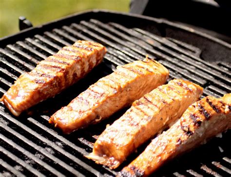 Let the steak sear for an additional two minutes. Snazzy Striped Salmon Steaks Recipe | Abel & Cole