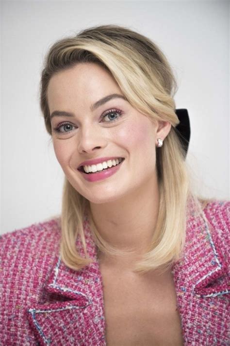 Margot Robbie Skincare Routine Beauty And Health
