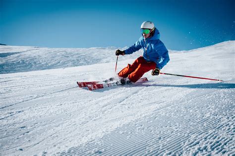 7 Health Benefits Of Downhill Skiing Fresh Hobby