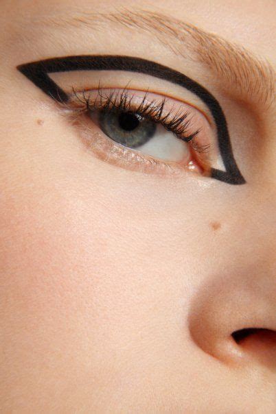 try these next time you re going for a sexy statement eye makeup inspo makeup inspiration