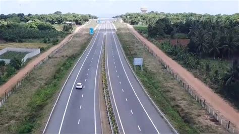 Chinese Built Sri Lankas Expressway Extension Benefits Locals Youtube