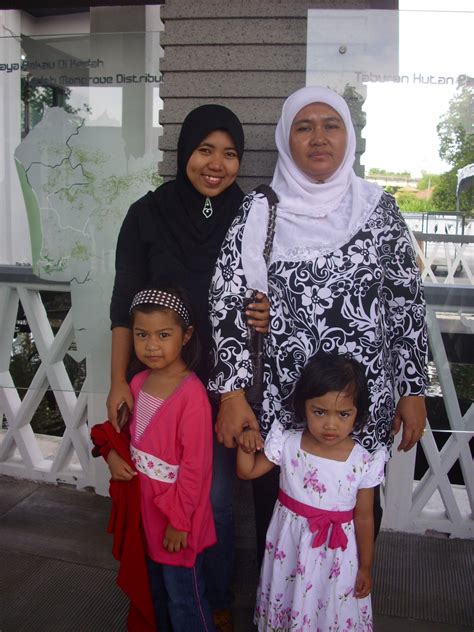 Are you see now top 10 dj akan ku ukir nama mu results on the web. DIARI DIELA: Ogos 2012