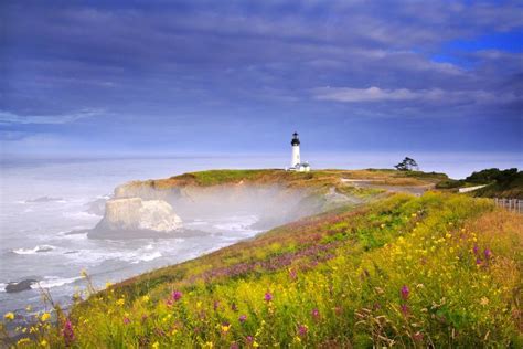 About The 11 Lighthouses Of The Oregon Coast Oregon Coast Lighthouse