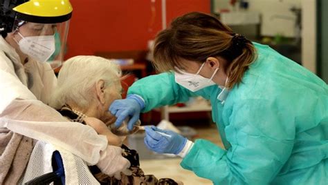 Chi dovesse avere difficoltà a farlo in autonomia, può rivolgersi agli uffici comunali negli orari di apertura dello sportello. Cento posti per vaccinarsi in Piemonte, da venerdì si ...