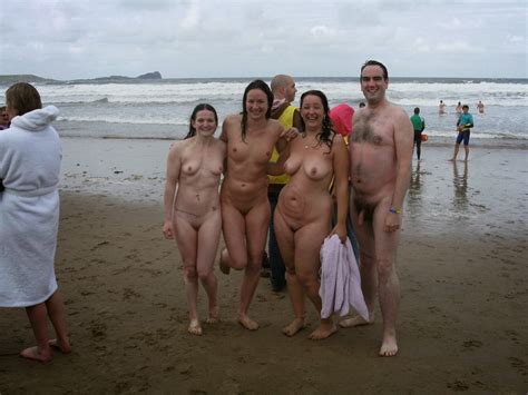 Nudism Photo HQ Group Nudists World Record Skinny Dip Attempt