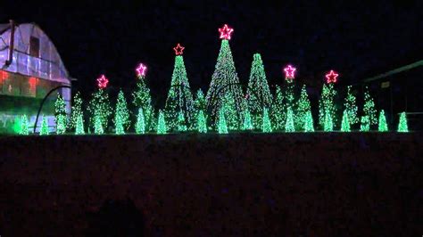Rotter family lights (green bay) is a colorful display with lots of fun features and favorite songs. Jingle Bells Techno - Synchronized Christmas Light Show to Music - YouTube