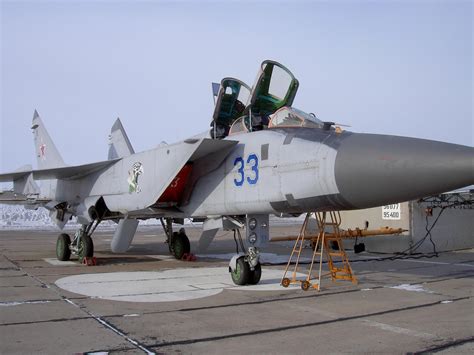 Military What Are The Differences Between The Mig 31 And Mig 25 If