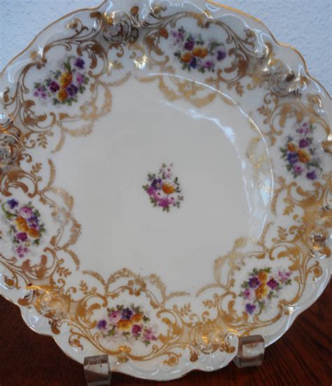 Gd And Cie Avenir Limoges France Lavendar Yellow Floral Cluster Scalloped