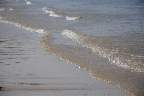 Gentle Waves Free Photo Download Freeimages