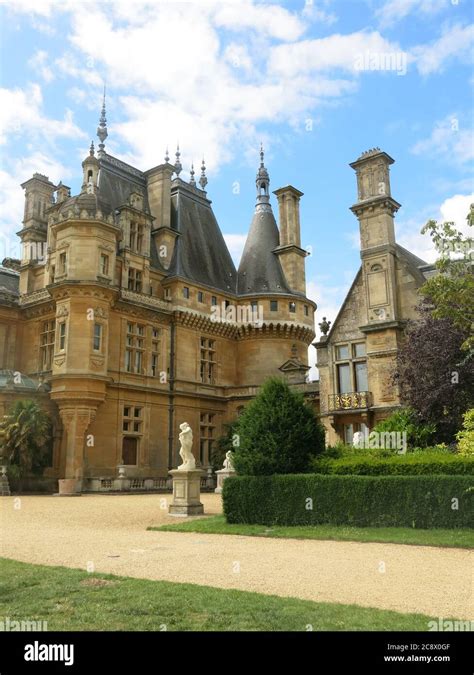 Construit Pour Le Baron Ferdinand De Rothschild Le Waddesdon Manor