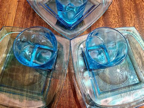 Hazel Atlas Capri Colonial Blue Snacks Plates With Cups Hazel Etsy