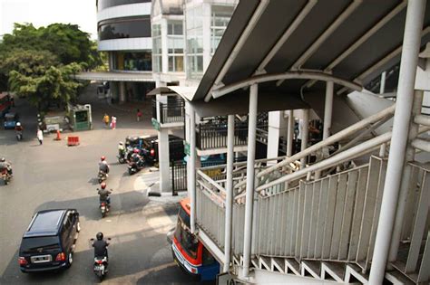 Ide Bisnis Lingkungan Halte Busway Manggarai Jakarta Selatan