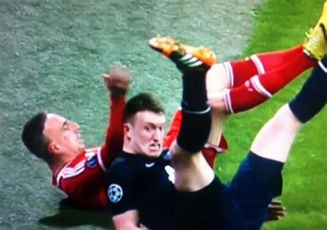 Manchester United News Not Again Phil Jones Pulls Off Another