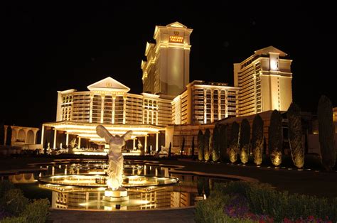 You'll enjoy peaceful surrounding for your weekend, holiday or vacation or for meetings and seminars at caesar palace hotel. I Love Las Vegas Magazine...BLOG: Two Legends coming to ...