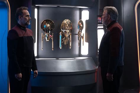 Preview Disengage With New Images And Clips From Star Trek Picard