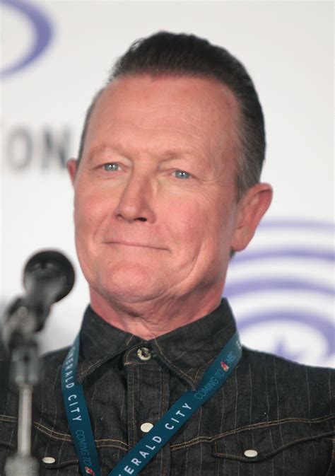 Selfie dad the movie is coming to vod june 19th. Robert Patrick - Wikipedia