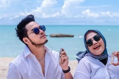 Elly Sugigi Murka Minta Cerai Padahal Baru 2 Tahun Nikah Gara Gara