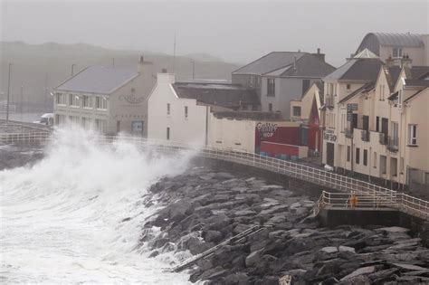 Storm Ellen To Bring Severe Winds To Ireland And Gusts Of Up To 70mph