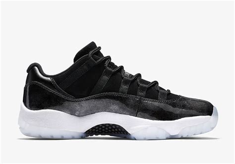 Air Jordan 11 Low Barons Black White Soleracks