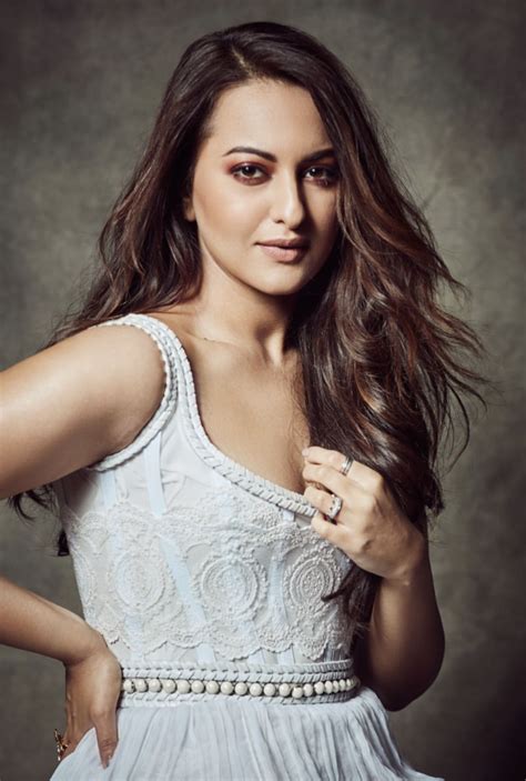 Sonakshi Sinha Hindi Film Indian Film Actress Drama Film Love And Marriage Bollywood