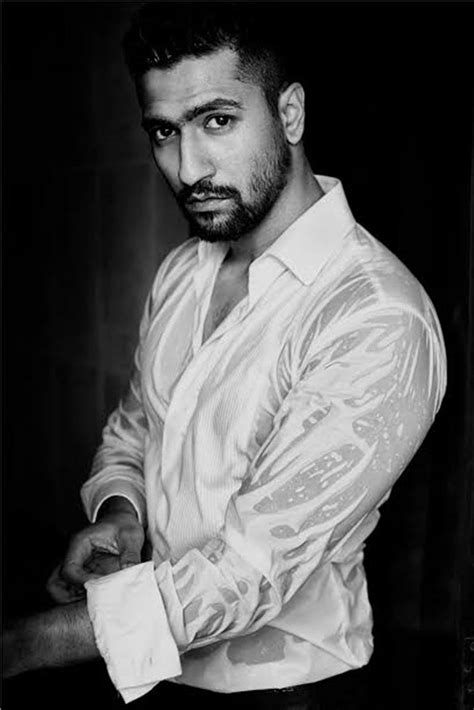 Super Hot Of Vicky Kaushal To Get You Through This Week HD Phone