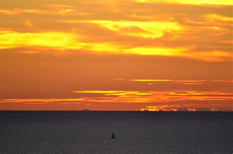 图片素材 海滩 滨 性质 海洋 地平线 太阳 日出 日落 早上 黎明 黄昏 晚间 景区 云彩 西班牙 余辉 红色天空在早晨 4700x3133