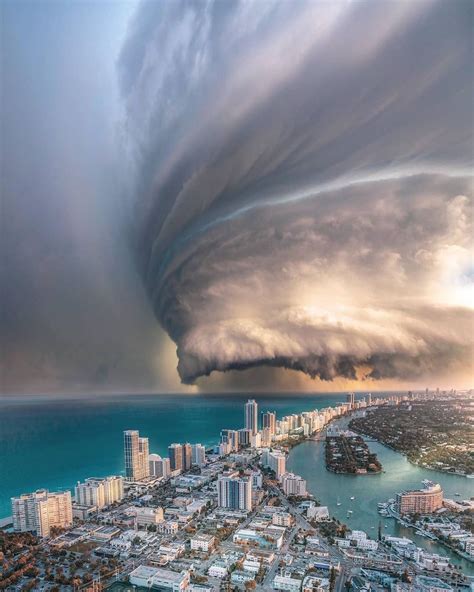 Amazing Storm Clouds Over Miami Rpics