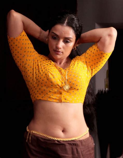 shweta menon hot south indian malayalm movie actress