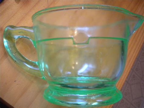 Vintage 2 Cup Green Measuring And Mixing Cup Depression Glass Antique