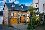 Tripadvisor - MaarZauber, zauberhafte alte Scheune, Haus am See, Eifel ...