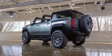 830 Hp 2024 Gmc Hummer Ev Suv Is An Open Roof Off Roader
