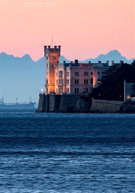 Miramare Trieste Italy Castle Castle In The Sky Around The Worlds