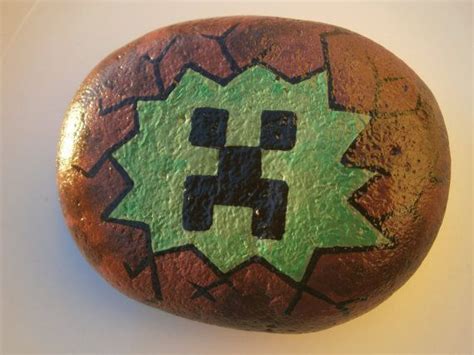 Minecraft Painted Rock Creeper Rock Crafts Painted Rocks Hand