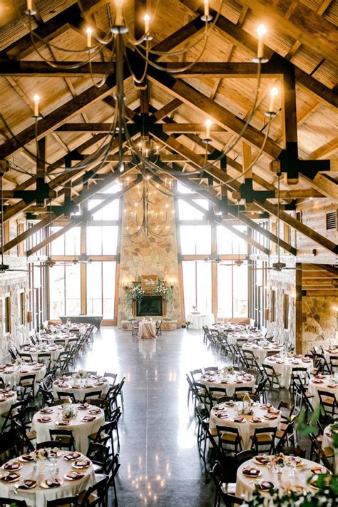 Lodge Wedding Venue In Denton Texas In 2020 Dallas Wedding Venues