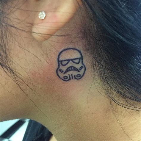 You get to sport a trendy tattoo without having to spoil any prominent part of your body. 80 Best Behind the Ear Tattoo Designs & Meanings - Nice ...