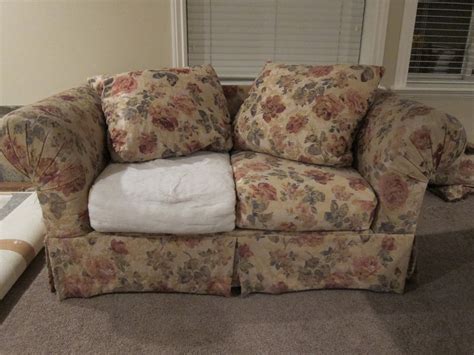 Upholstery for the lazy girl! do it yourself divas: DIY Strip Fabric From a Couch and ...