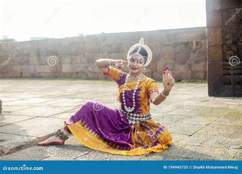 Indian Dance Indian Girl Dancing Classical Traditional Indian Dance