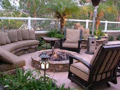 Do it yourself backyard pavers. 13 Ideas How To Make An Inviting Patio Design Using Bricks