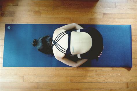 How To Choose The Best Yoga Mat Yoga Dept