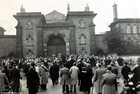 Story Of Gwynne Evans And Peter Allen The Last Men To Be Hanged In