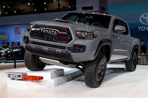 2017 Toyota Tacoma Trd Pro First Look Review