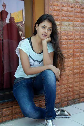 Amazing Wallpapers Decent Cute And Spicy Indian College Girls Images