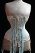 Inhabituel corset sans laçage arrière vers 1905 Falbalas | Edwardian ...
