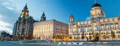 Die stadt ist voll von großartiger architektur, die den wohlstand und bürgerlichen stolz der gegend widerspiegelt. LISA! Sprachreisen Liverpool | 2 Wochen Englisch 849