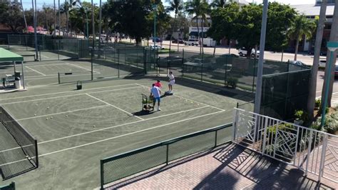 The tennis center stadium is where all the excitement happens as the official site for the world's only atp champions tour event that features top atp players and tennis join the professionals and play tennis in delray beach. Tennis Drills - Junior Tennis - Delray Beach Tennis Center ...